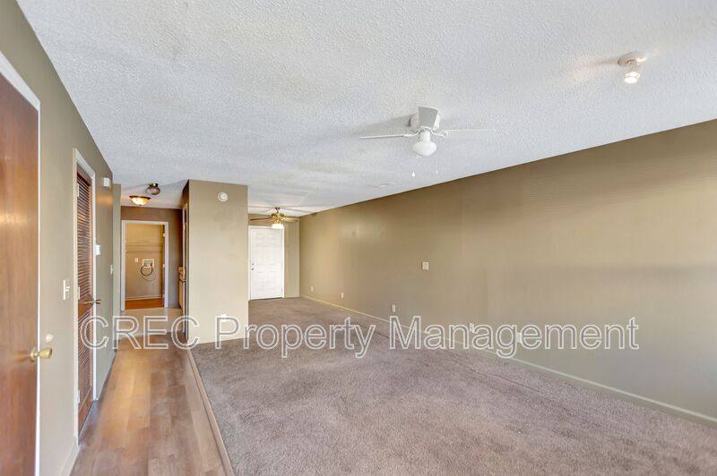 Townhouse for rent at 169 Pine Shadow Dr, Goose Creek, SC 29445