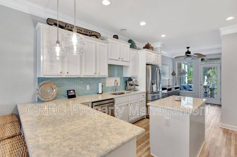 Townhouse for rent at 147 Palm Cove Way, Mount Pleasant, SC 29466