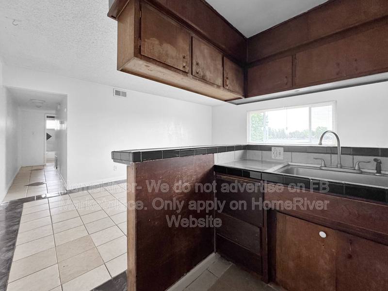 Apartment for rent at 10 Nedra Court #4, Sacramento, CA 95822