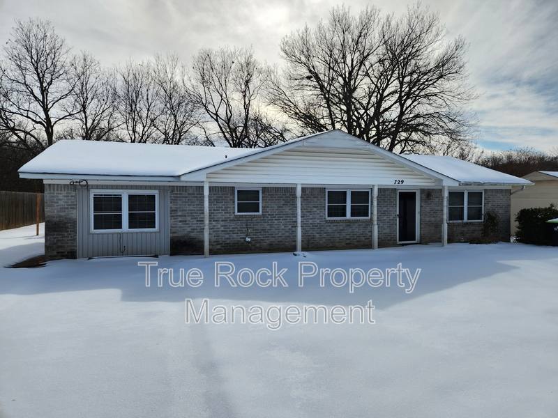 House for rent at 729 E 22nd St, Ada, OK 74820