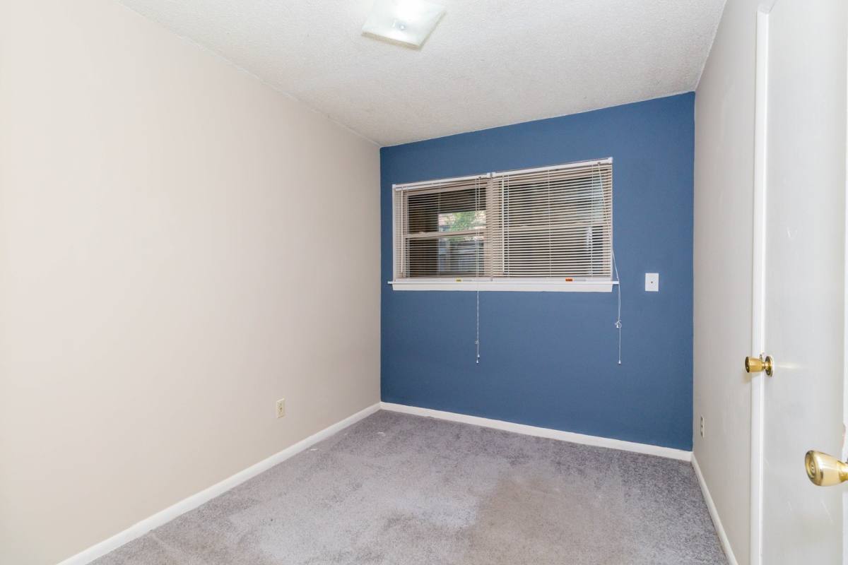 Apartment for rent at 402 Lawrence Place, Columbia, MO 65201