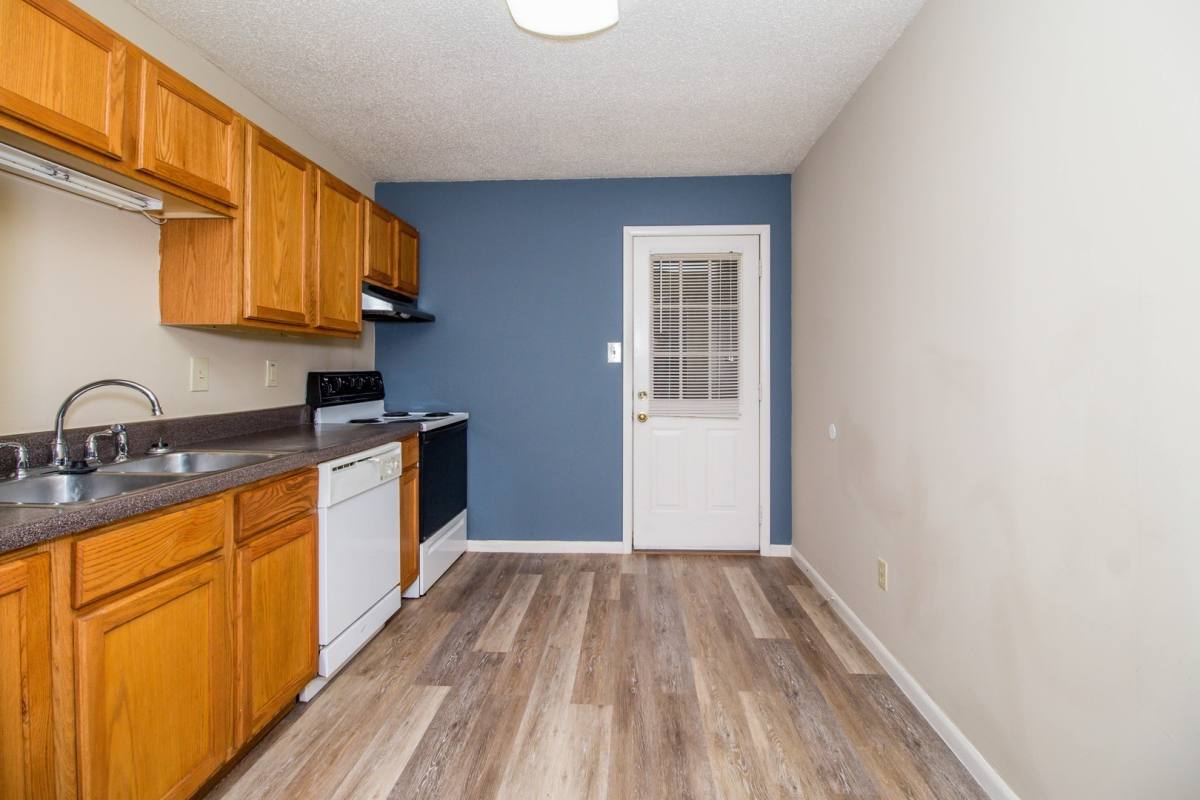 Apartment for rent at 402 Lawrence Place, Columbia, MO 65201