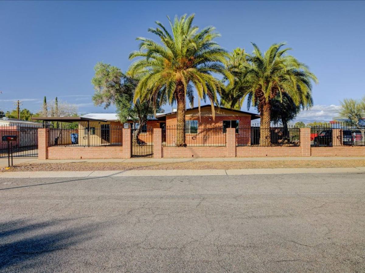 House for rent at 6865 E 38th St, Tucson, AZ 85730