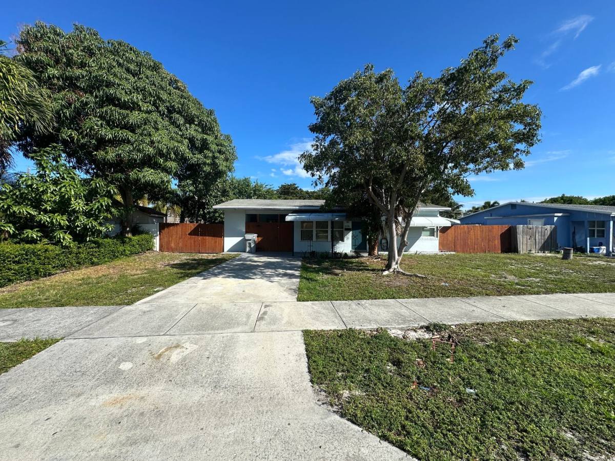 House for rent at 2550 NE 7th Terrace, Pompano Beach, FL 33064