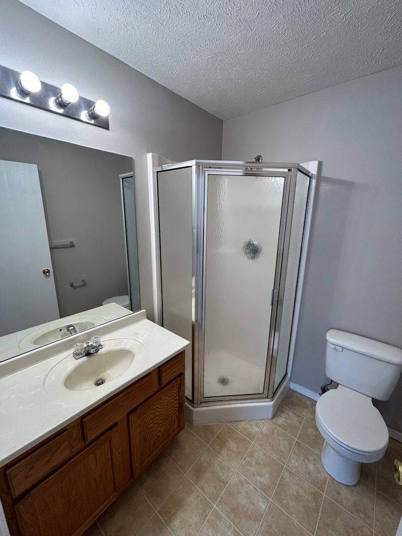 Apartment for rent at 1101 Ekstam Dr, Bloomington, IL 61704