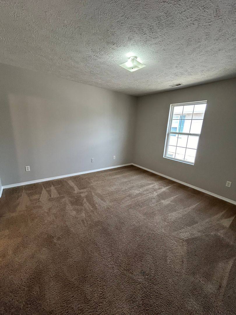Apartment for rent at 1101 Ekstam Dr, Bloomington, IL 61704