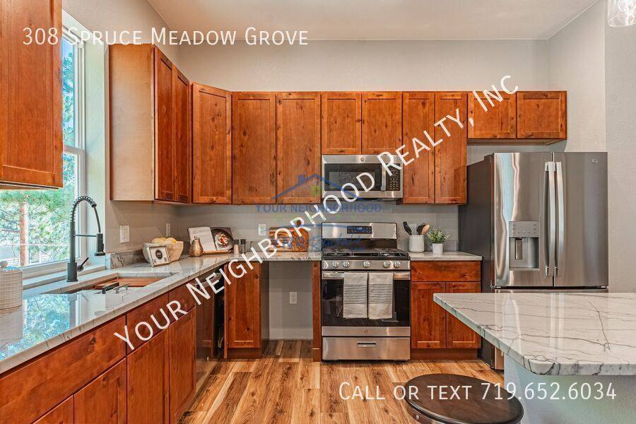 Townhouse for rent at 308 Spruce Meadow Grove, Woodland Park, CO 80863
