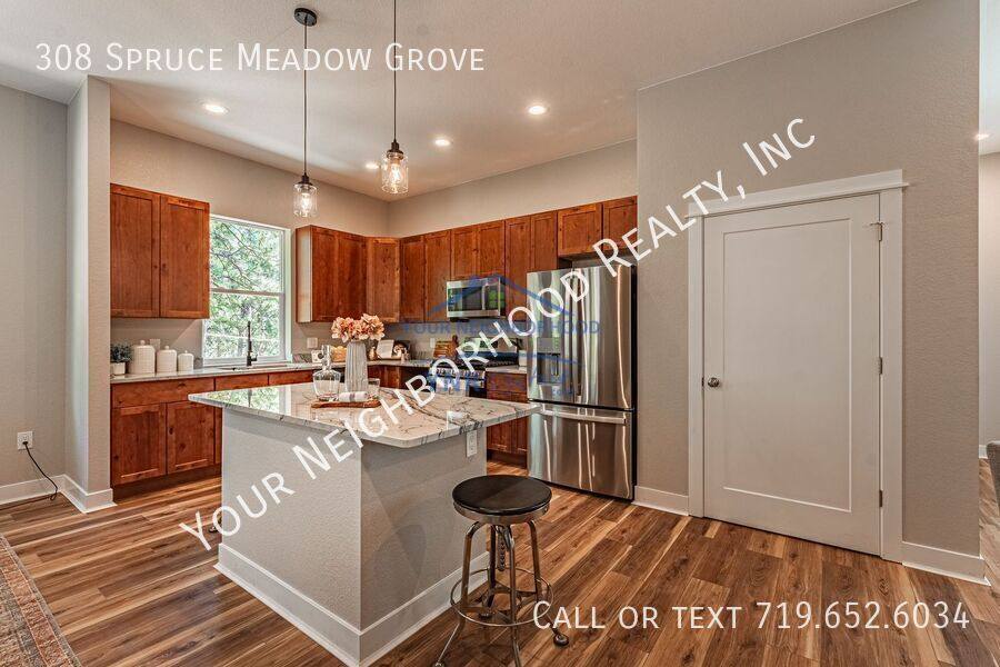 Townhouse for rent at 308 Spruce Meadow Grove, Woodland Park, CO 80863