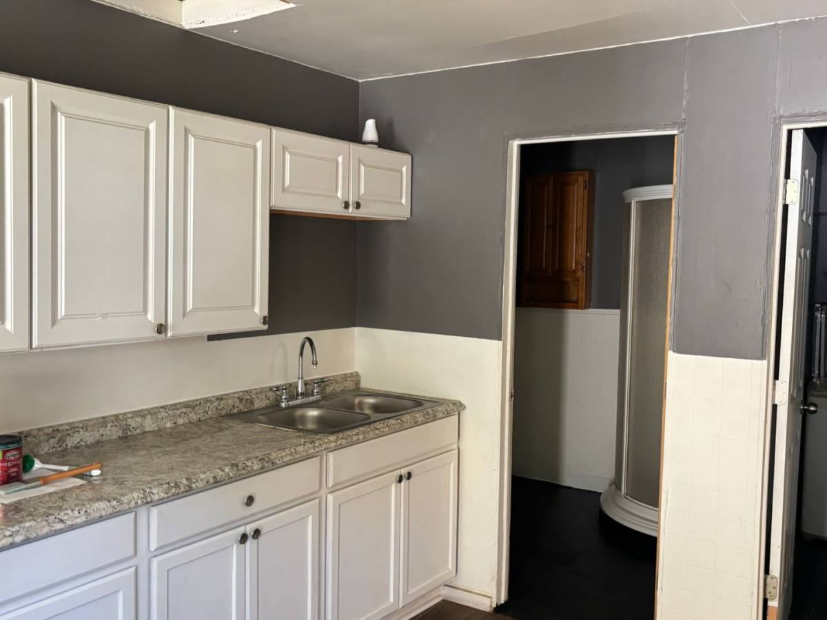Apartment for rent at 208-210 McClure St, Dravosburg, PA 15034