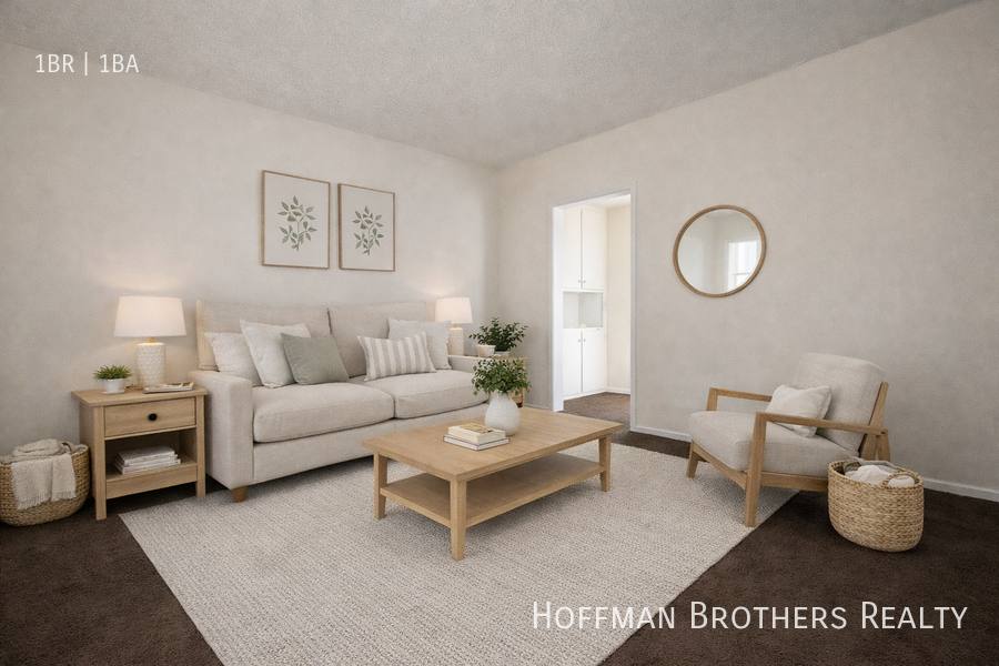 Apartment for rent at 1545-1549 Brockton Ave #4, Los Angeles, CA 90025
