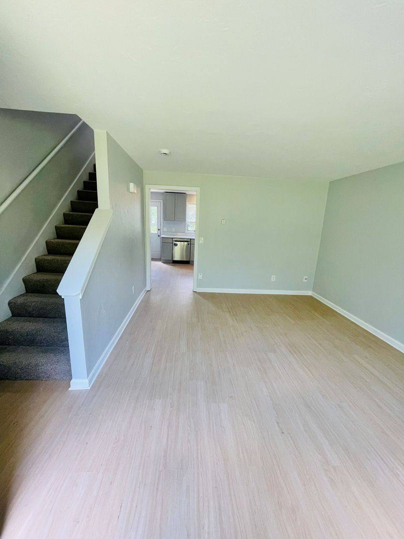 Apartment for rent at 350 Main St, Spencer, MA 01562