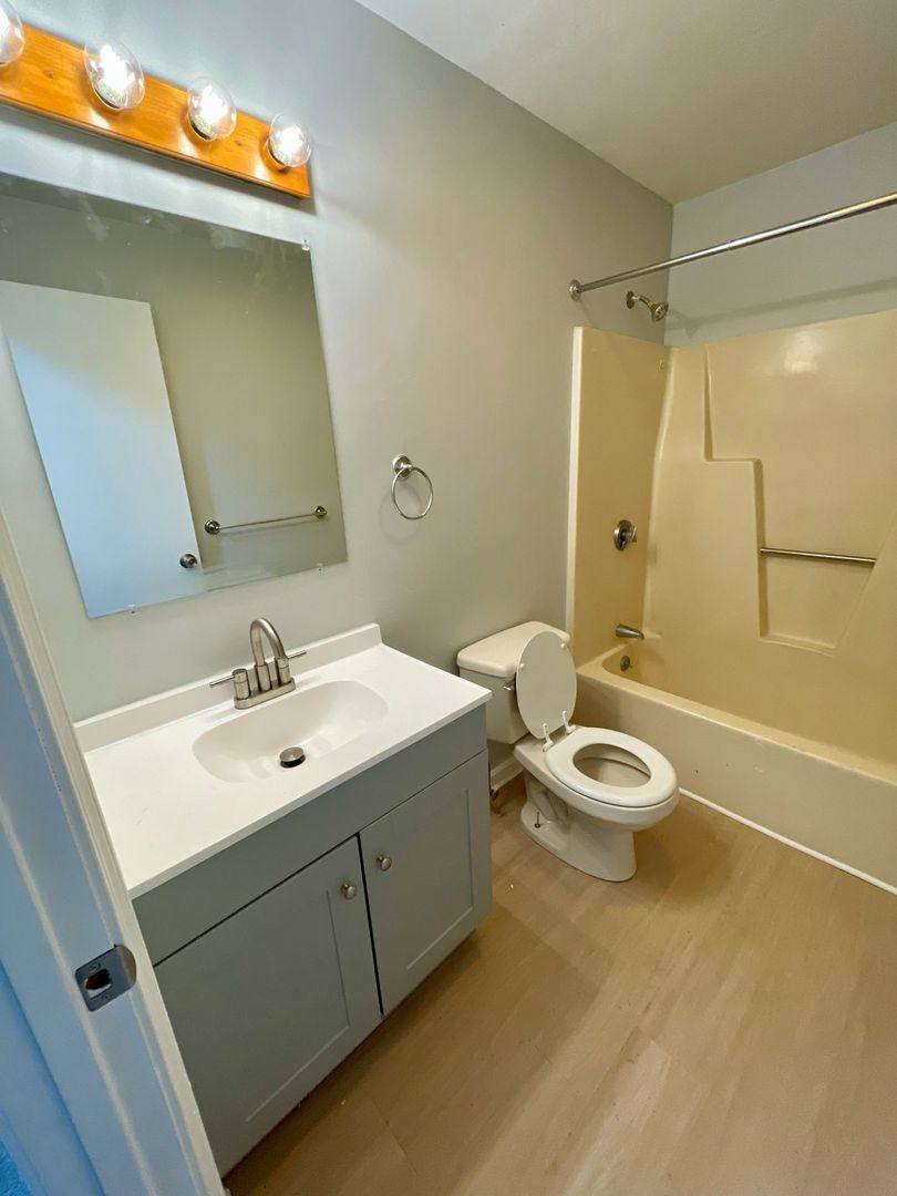Apartment for rent at 350 Main St, Spencer, MA 01562