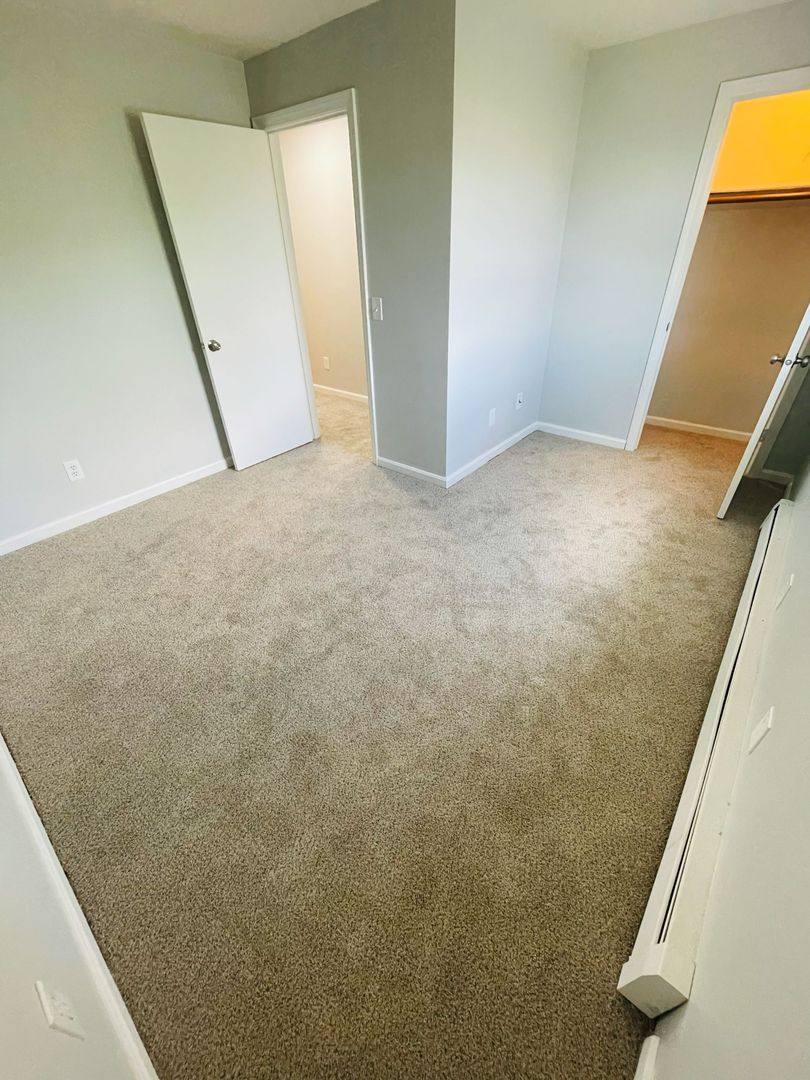 Apartment for rent at 350 Main St, Spencer, MA 01562