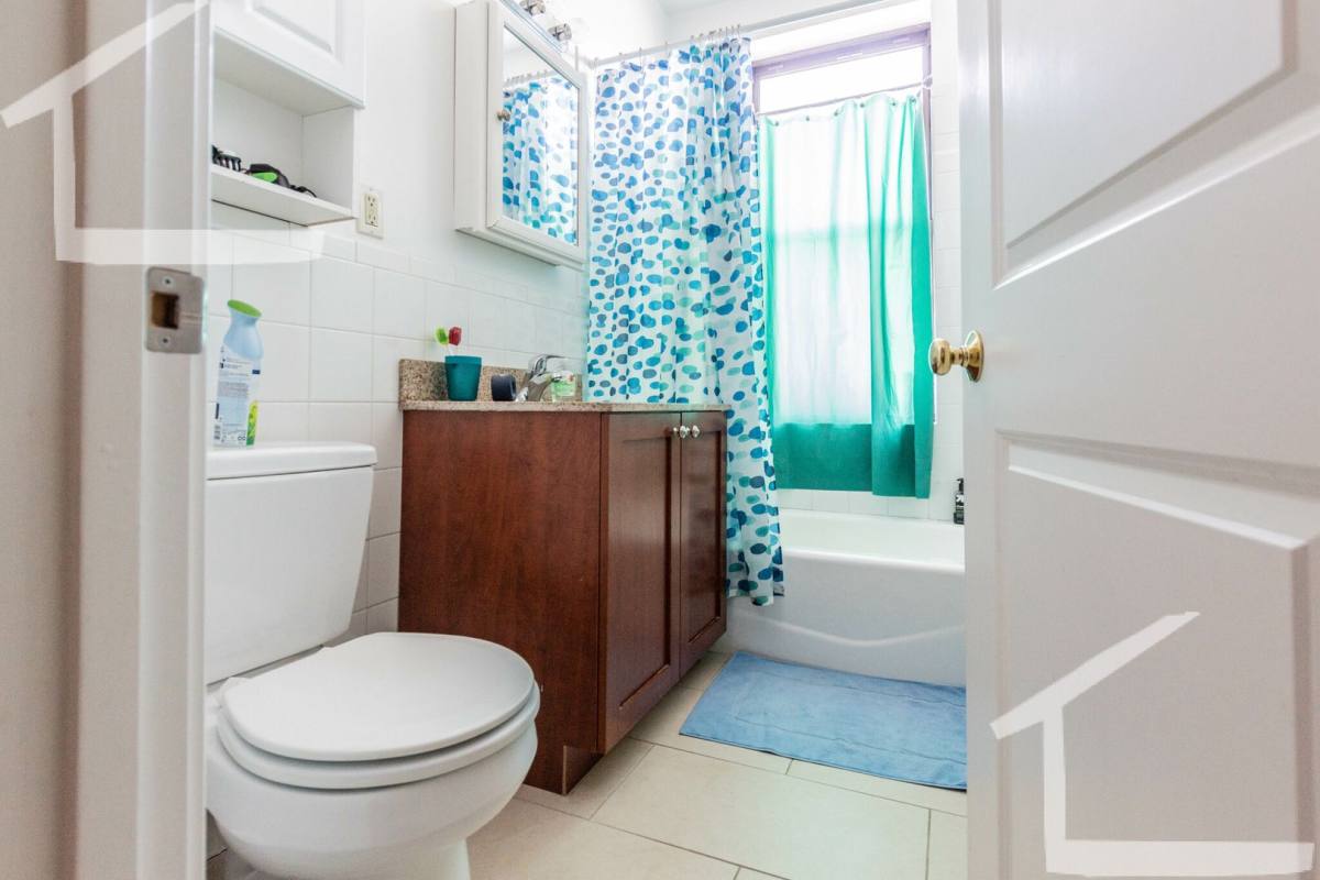 Apartment for rent at 1322 Commonwealth Ave #5D, Allston, MA 02134