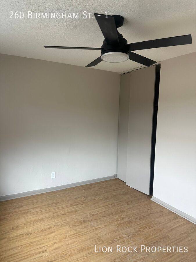 Apartment for rent at 260 Birmingham St #1, Saint Paul, MN 55106
