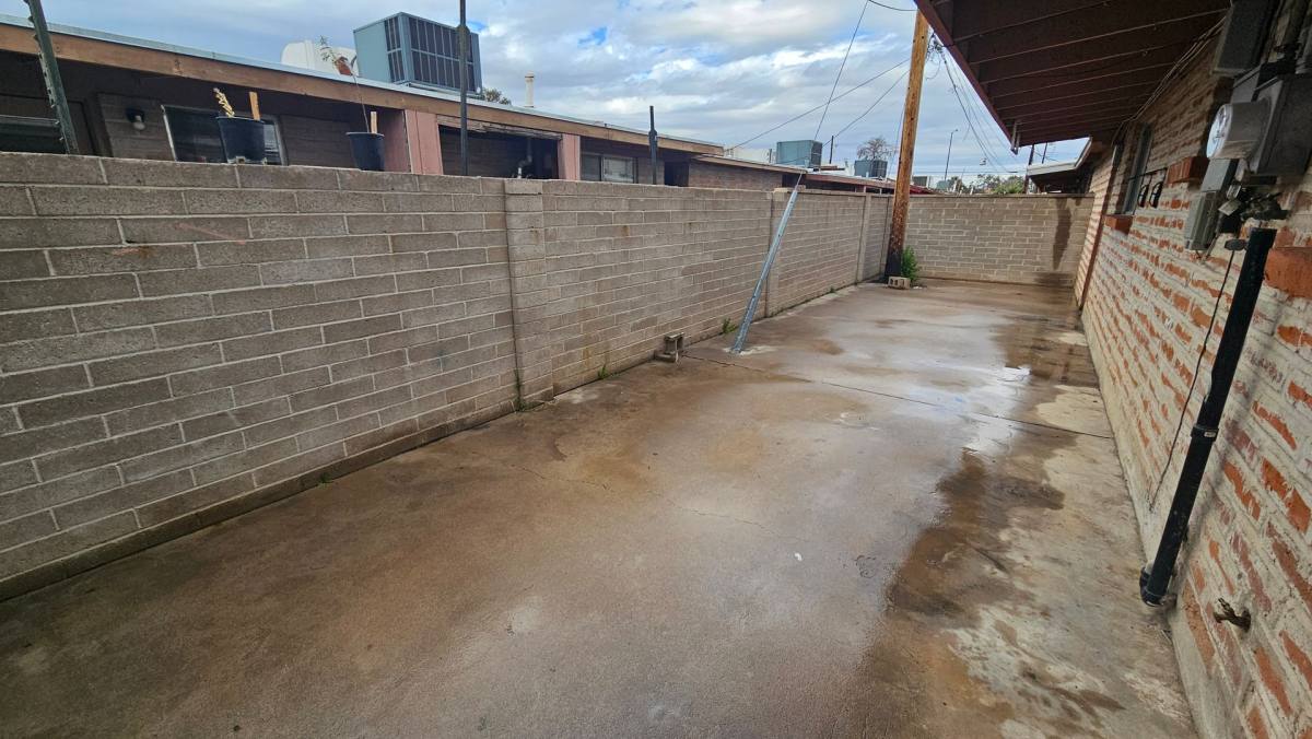 Apartment for rent at 420 E Yavapai Rd, Tucson, AZ 85705