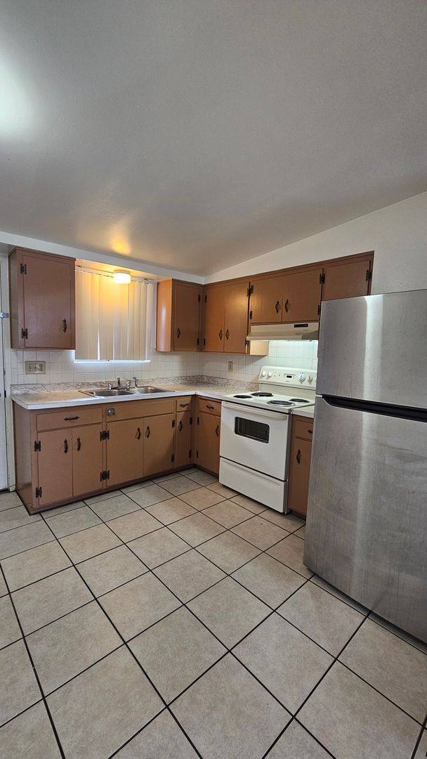 Apartment for rent at 420 E Yavapai Rd, Tucson, AZ 85705