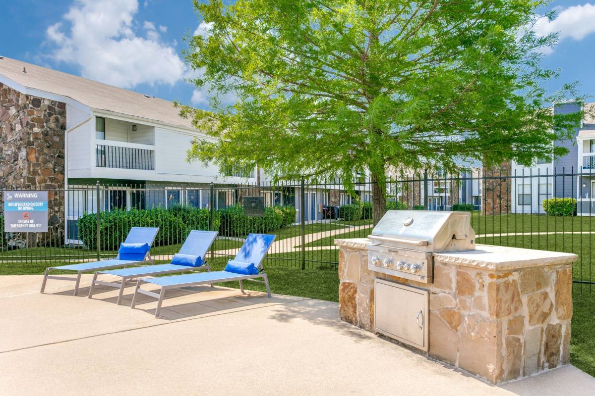 Apartment for rent at 1610 E McKinney St, Denton, TX 76209