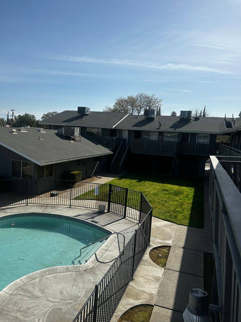 Apartment for rent at 1115 W Simpson Ave, Fresno, CA 93705