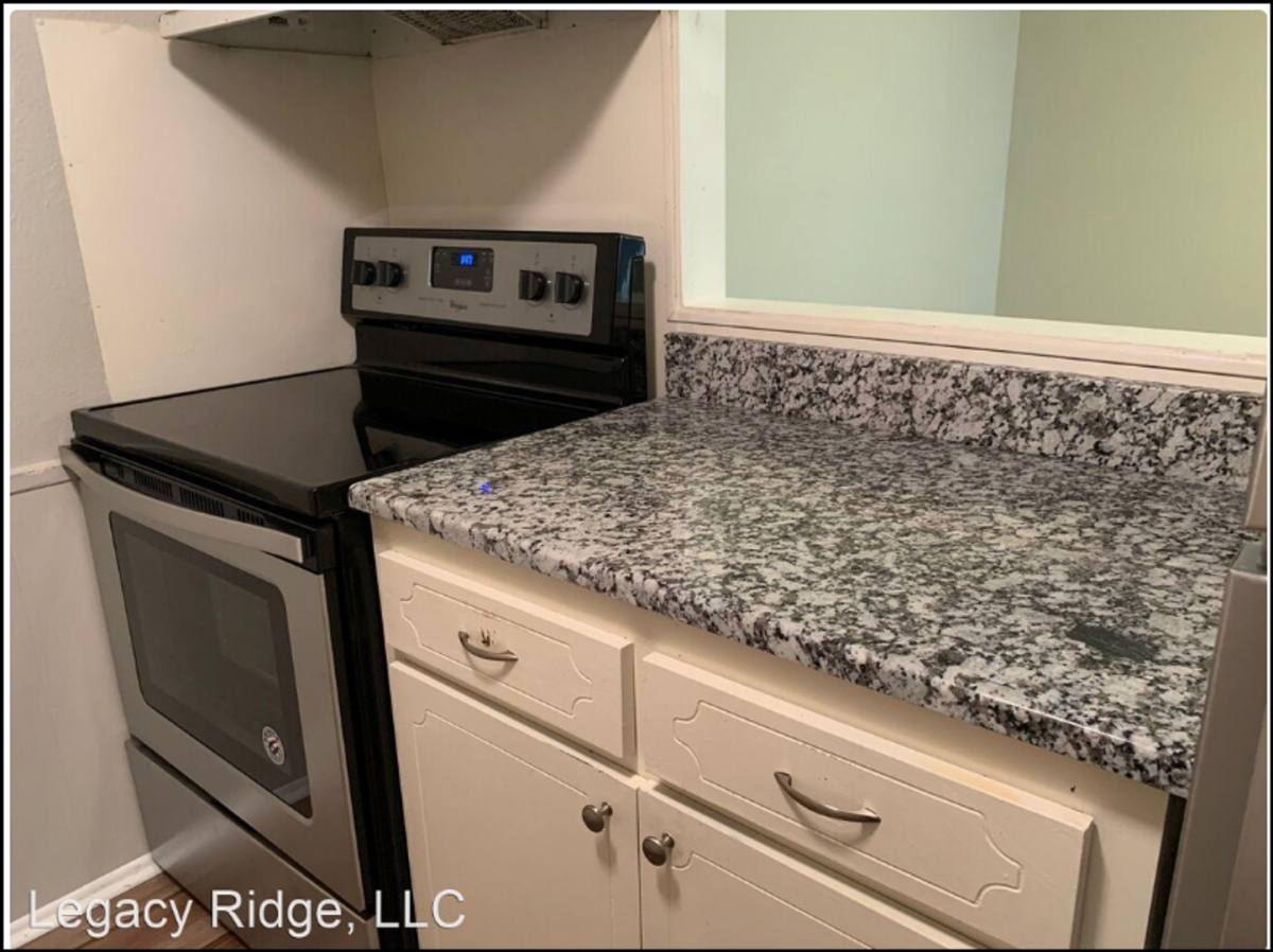 Apartment for rent at 2504 Hilltop Dr, Waco, TX 76710