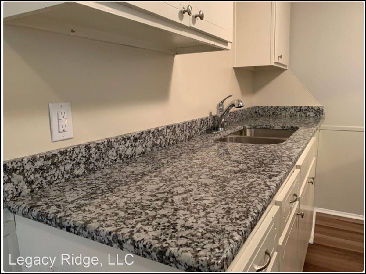 Apartment for rent at 2504 Hilltop Dr, Waco, TX 76710