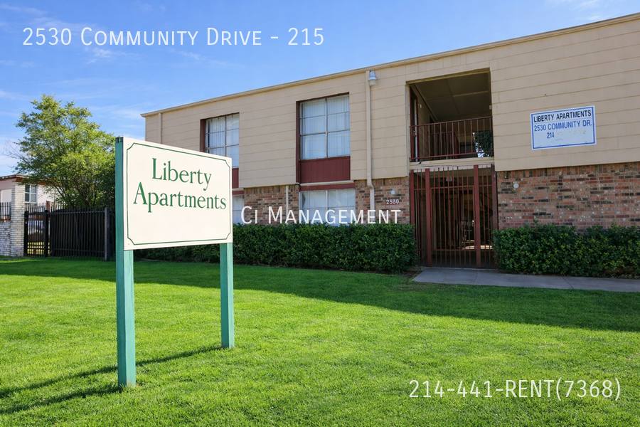 Apartment for rent at 2530 Community Dr #215, Dallas, TX 75220
