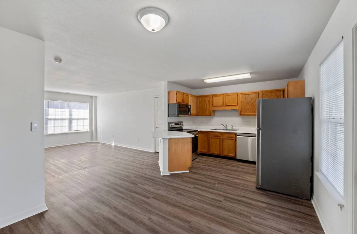 Apartment for rent at 1911 Hazelwood Ave, Fort Wayne, IN 46805