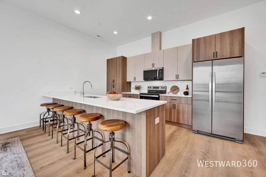 Condo for rent at 1615 W 13th St, Chicago, IL 60608