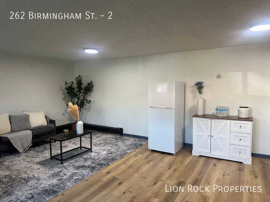Apartment for rent at 262 Birmingham St #2, Saint Paul, MN 55106
