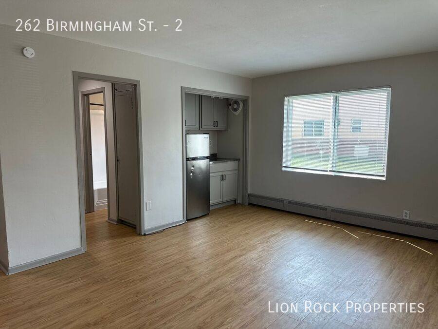 Apartment for rent at 262 Birmingham St #2, Saint Paul, MN 55106