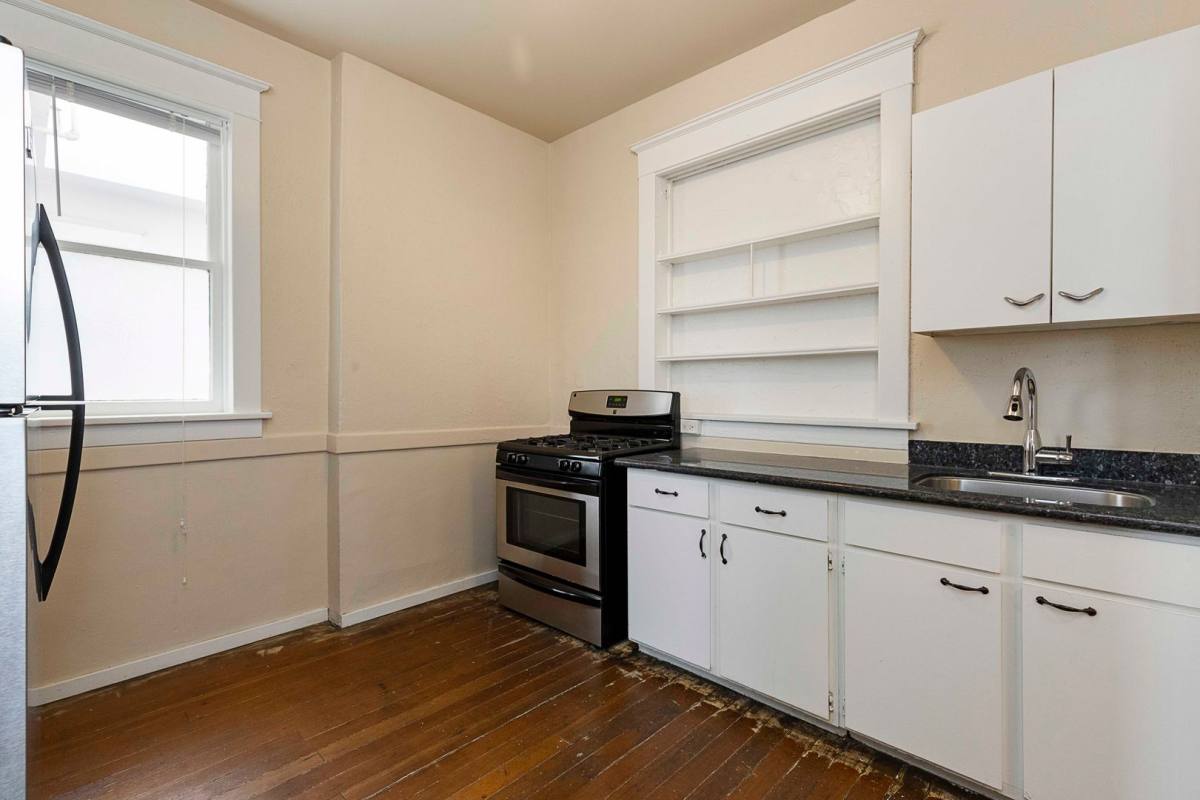 Apartment for rent at 1019 E Pike St, Seattle, WA 98122