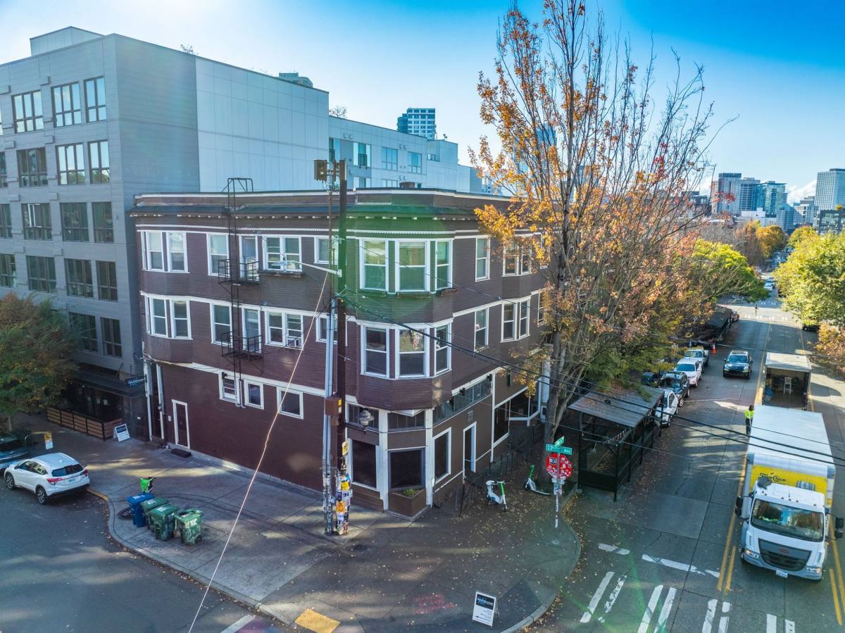 Apartment for rent at 1019 E Pike St, Seattle, WA 98122