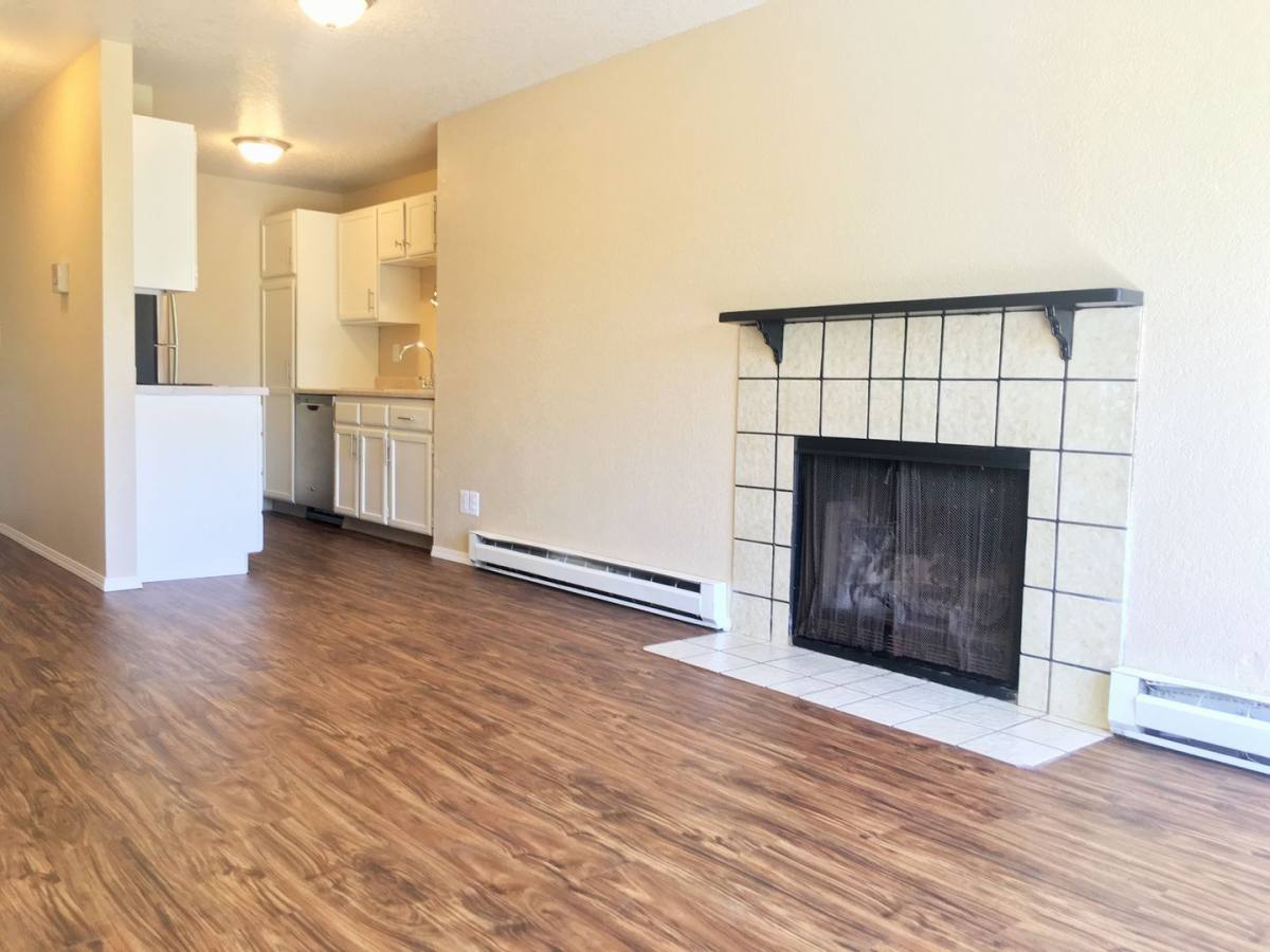 Apartment for rent at 912 N 96th St, Seattle, WA 98103