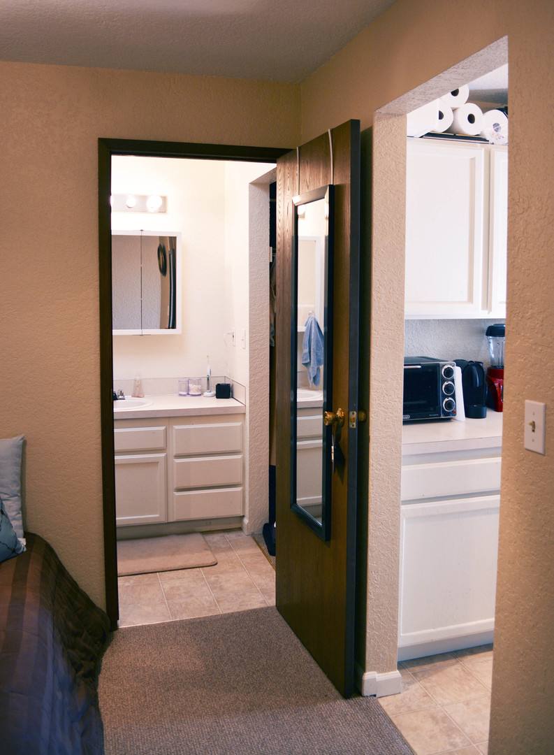 Apartment for rent at 912 N 96th St, Seattle, WA 98103