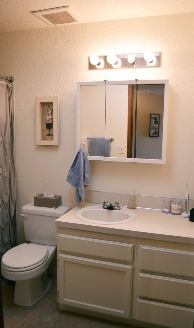 Apartment for rent at 912 N 96th St, Seattle, WA 98103