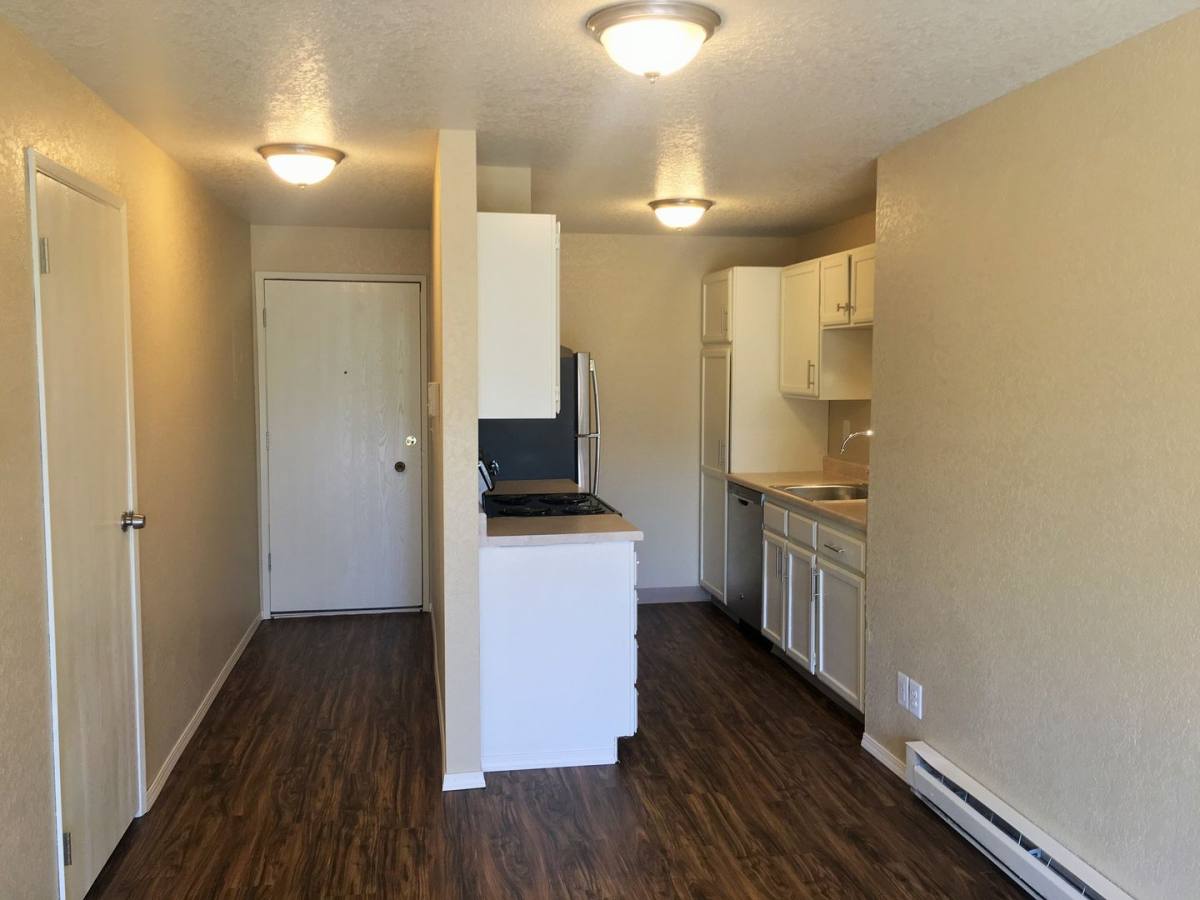 Apartment for rent at 912 N 96th St, Seattle, WA 98103