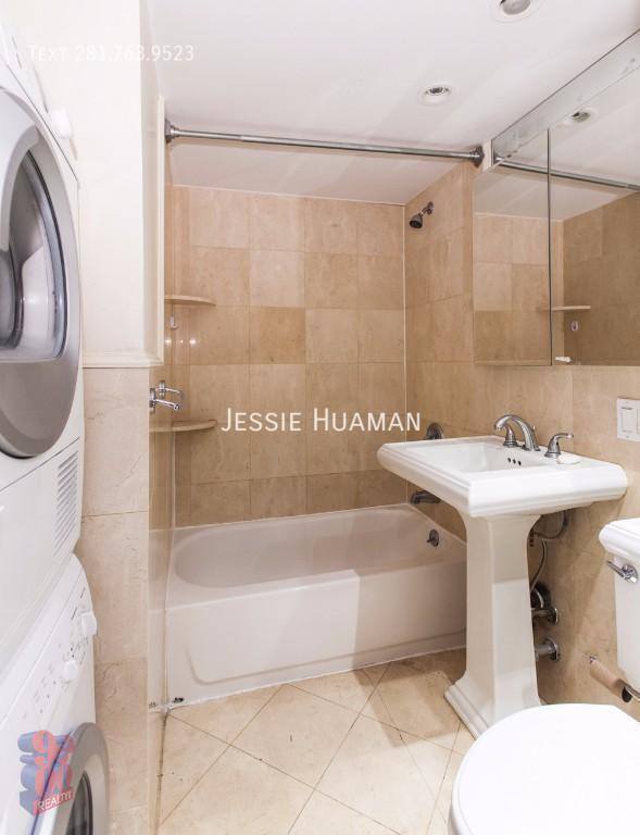 Apartment for rent at 279 E 10th St #6, New York, NY 10009