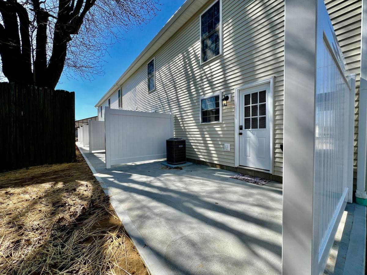 Townhouse for rent at 815 W Pearl St #C, Batesville, IN 47006