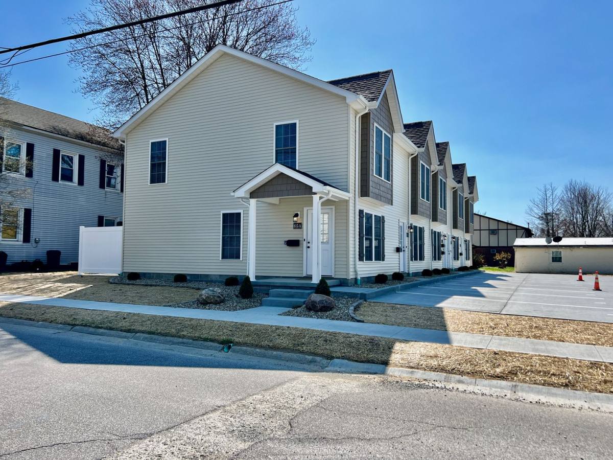 Townhouse for rent at 815 W Pearl St #C, Batesville, IN 47006
