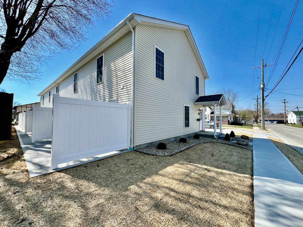 Townhouse for rent at 815 W Pearl St #C, Batesville, IN 47006