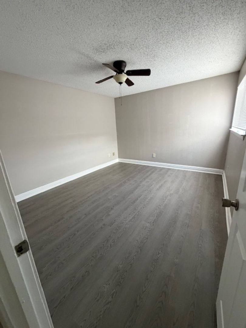 Apartment for rent at 7298 Ulmerton Rd, Largo, FL 33771