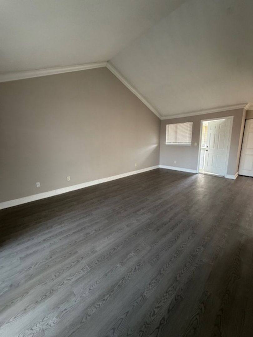 Apartment for rent at 7298 Ulmerton Rd, Largo, FL 33771