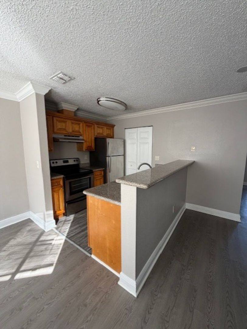 Apartment for rent at 7298 Ulmerton Rd, Largo, FL 33771