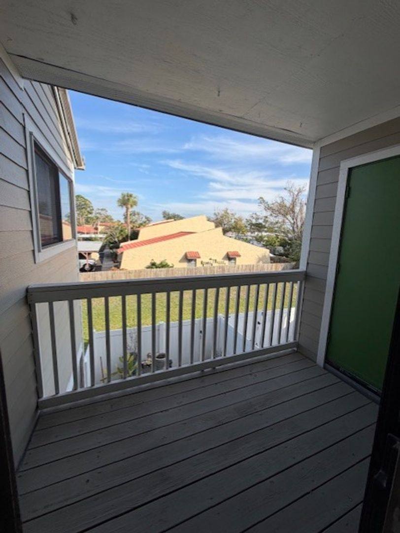 Apartment for rent at 7298 Ulmerton Rd, Largo, FL 33771