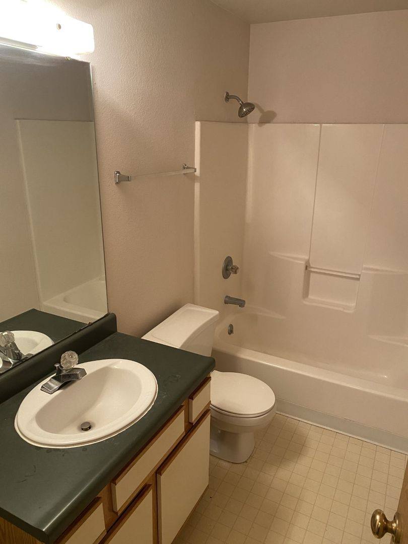 Apartment for rent at 1733-1740 Ohio St, Lawrence, KS 66044