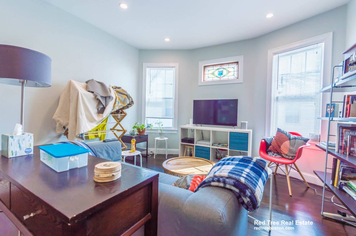 House for rent at 31 Pleasant St #2, Dorchester, MA 02125