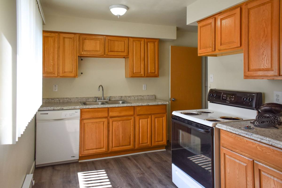 Townhouse for rent at 510-550 C St NW, Ephrata, WA 98823