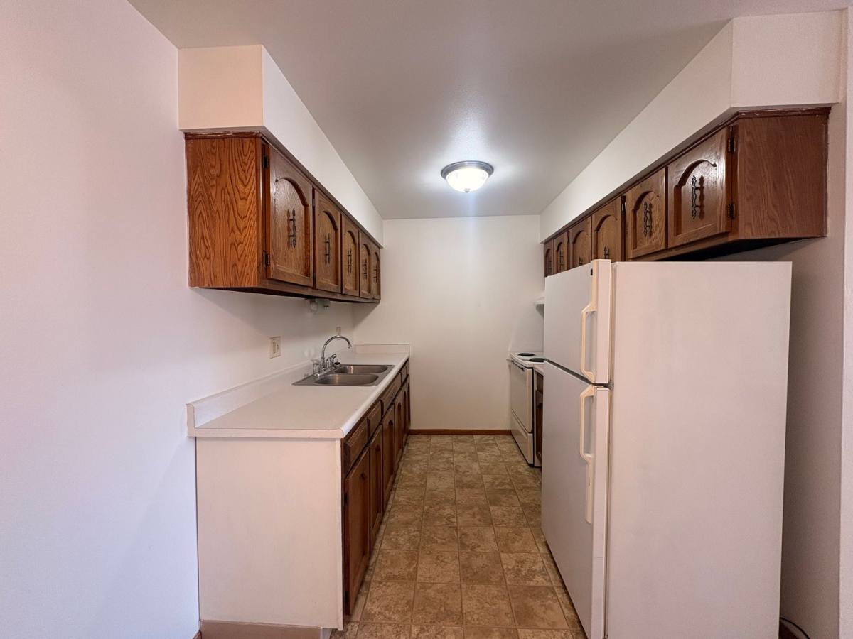 Apartment for rent at 2320 Woodrow Court, Appleton, WI 54915