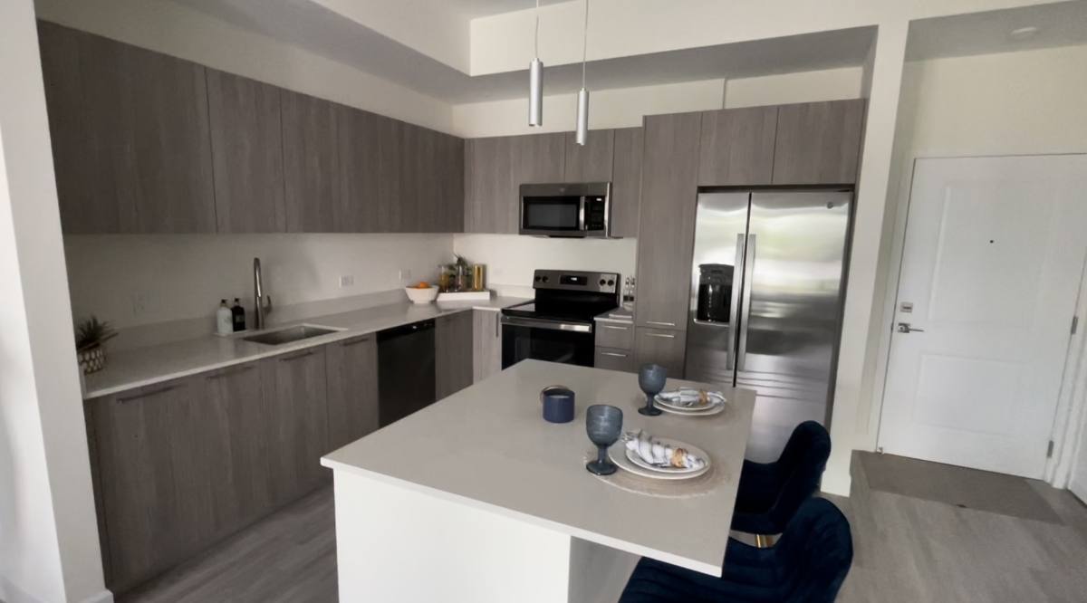Apartment for rent at 895 W 72nd St #311, Hialeah, FL 33014