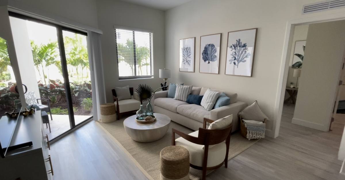 Apartment for rent at 895 W 72nd St #311, Hialeah, FL 33014